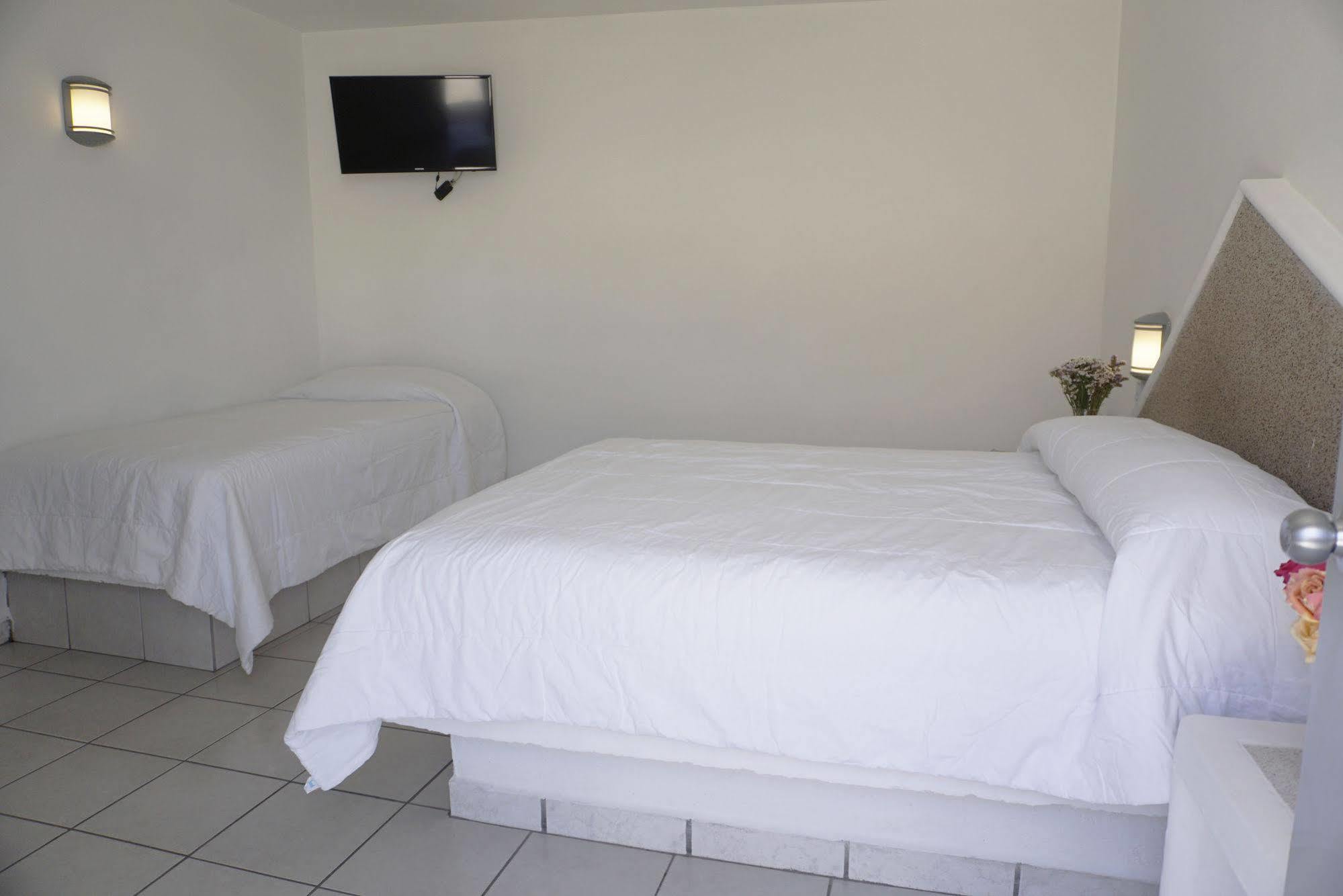 Opportunity Leon Hotel Luaran gambar